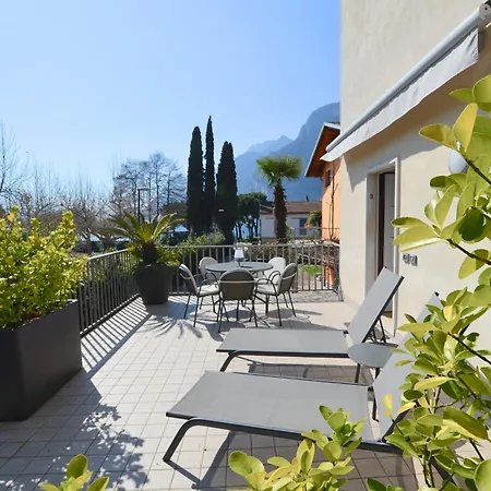 Phoenix - 2* Riva